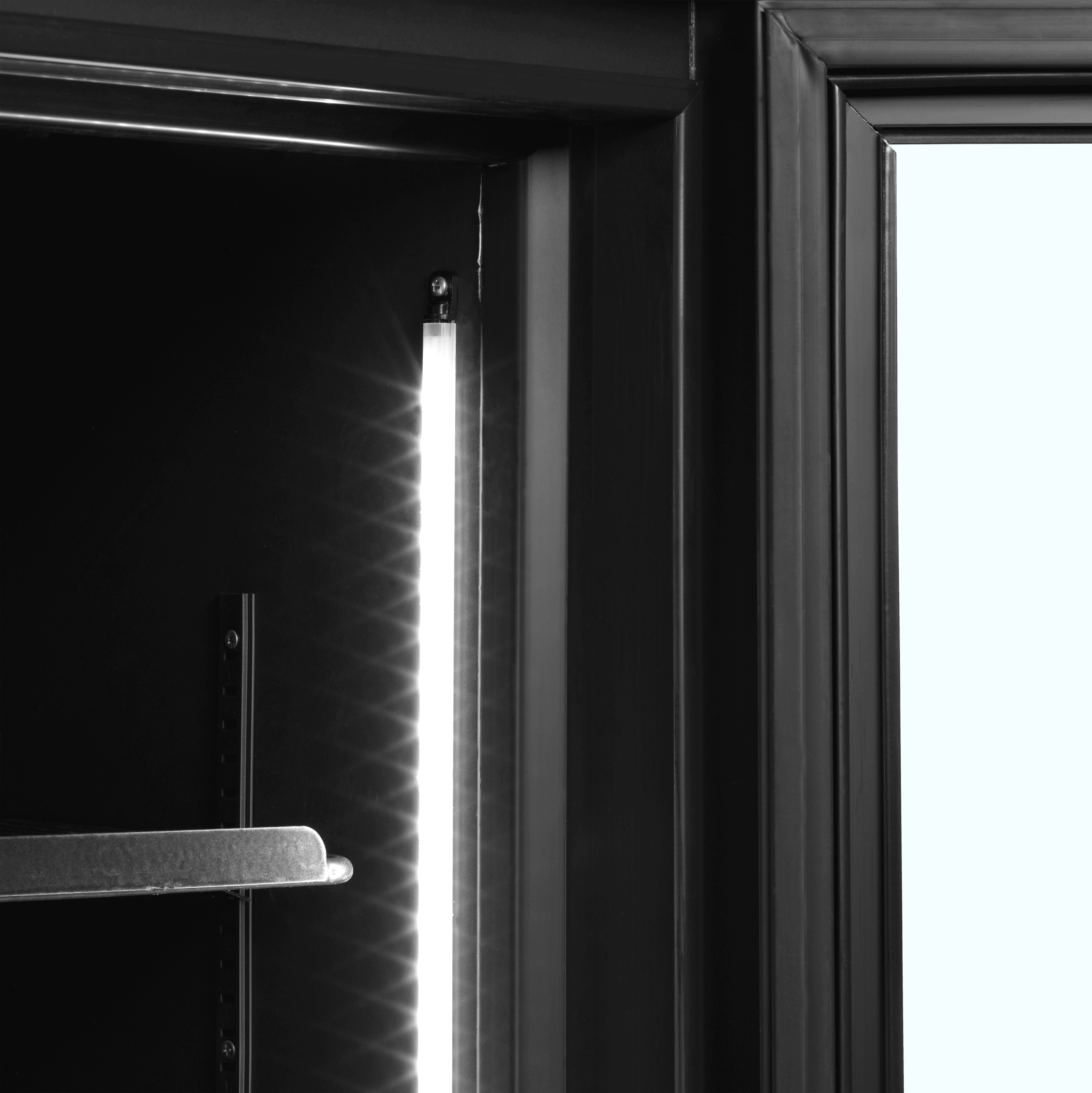 Glass Door Merchandiser — image 4