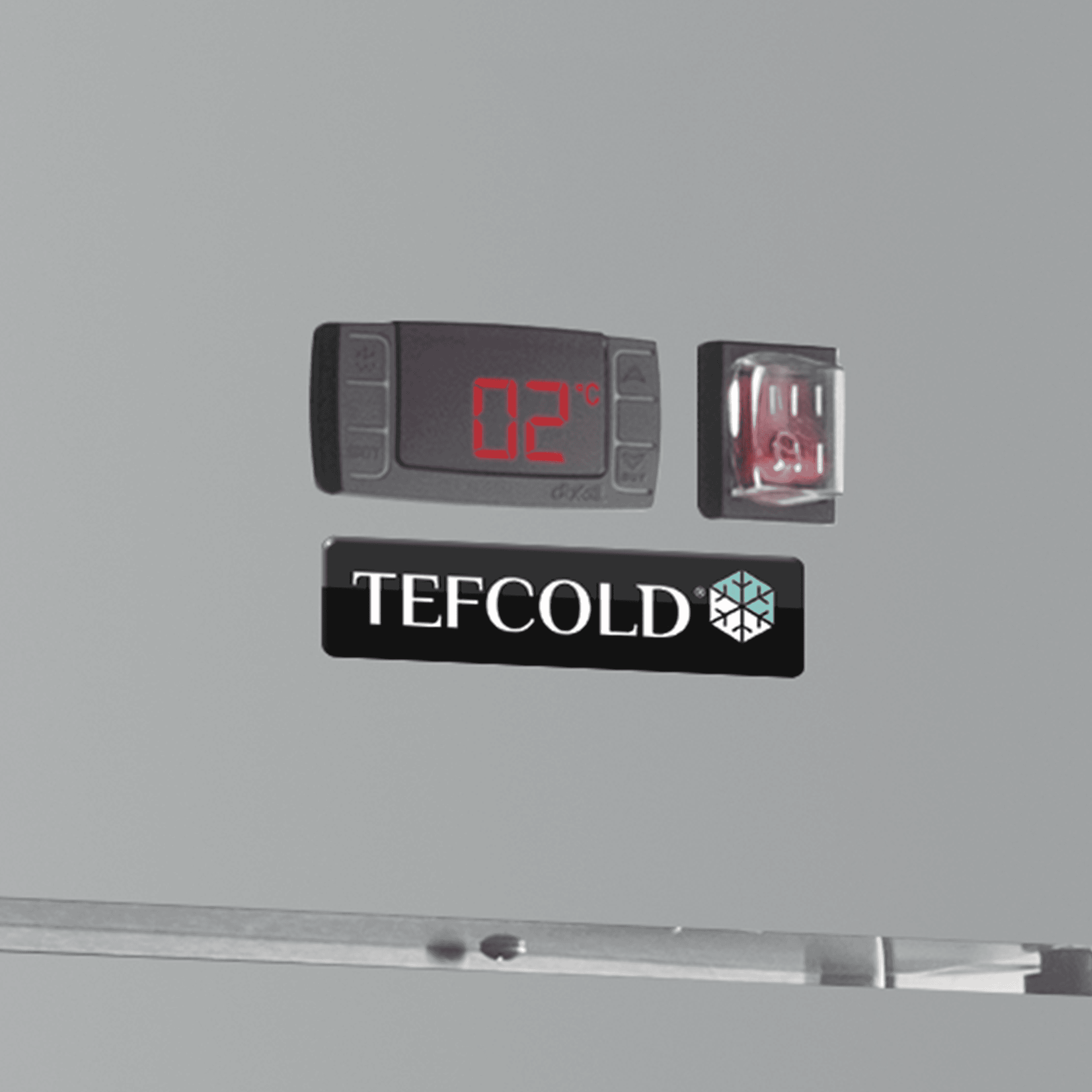 Solid Door Refrigerator — image 2