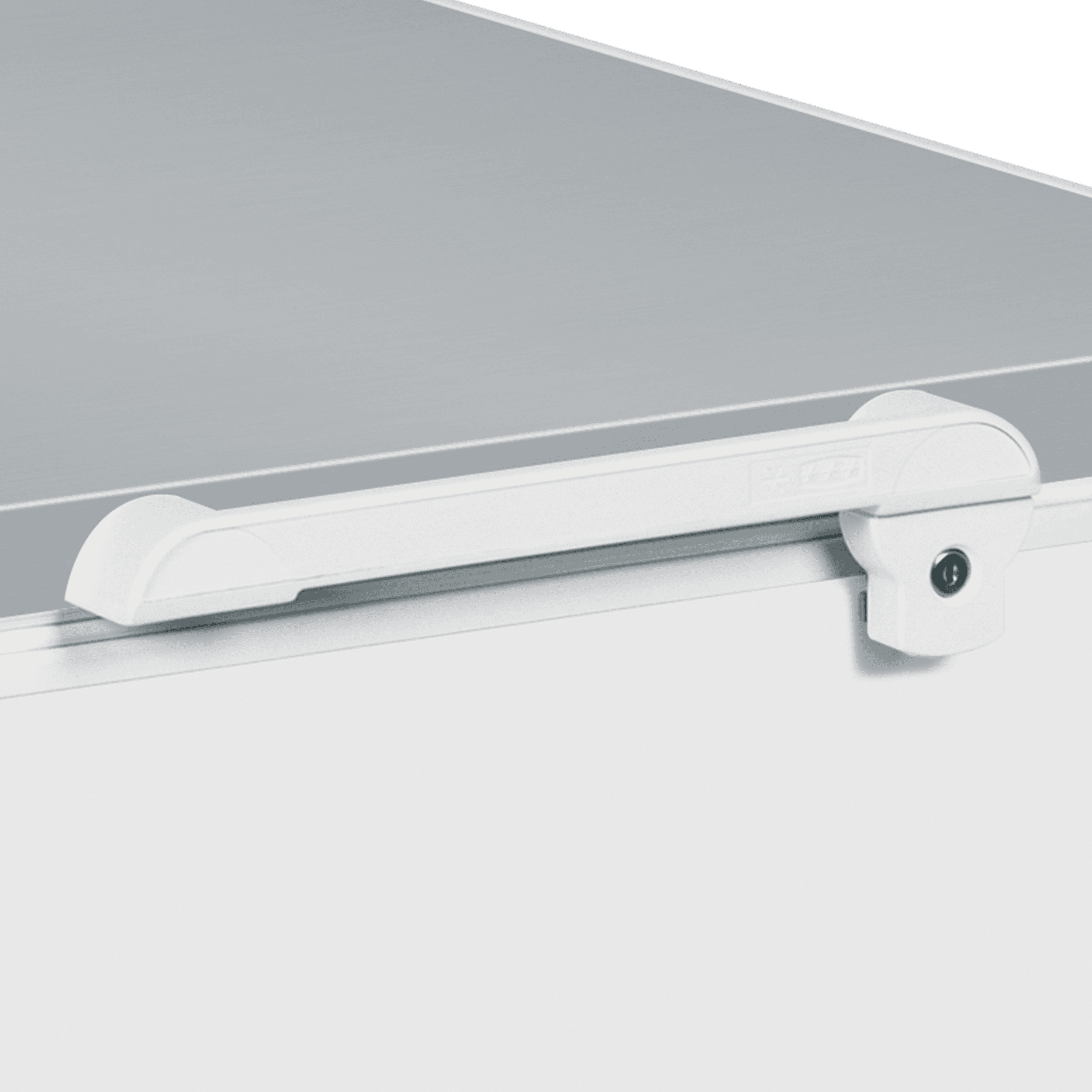 Solid Lid Chest Freezer — image 2