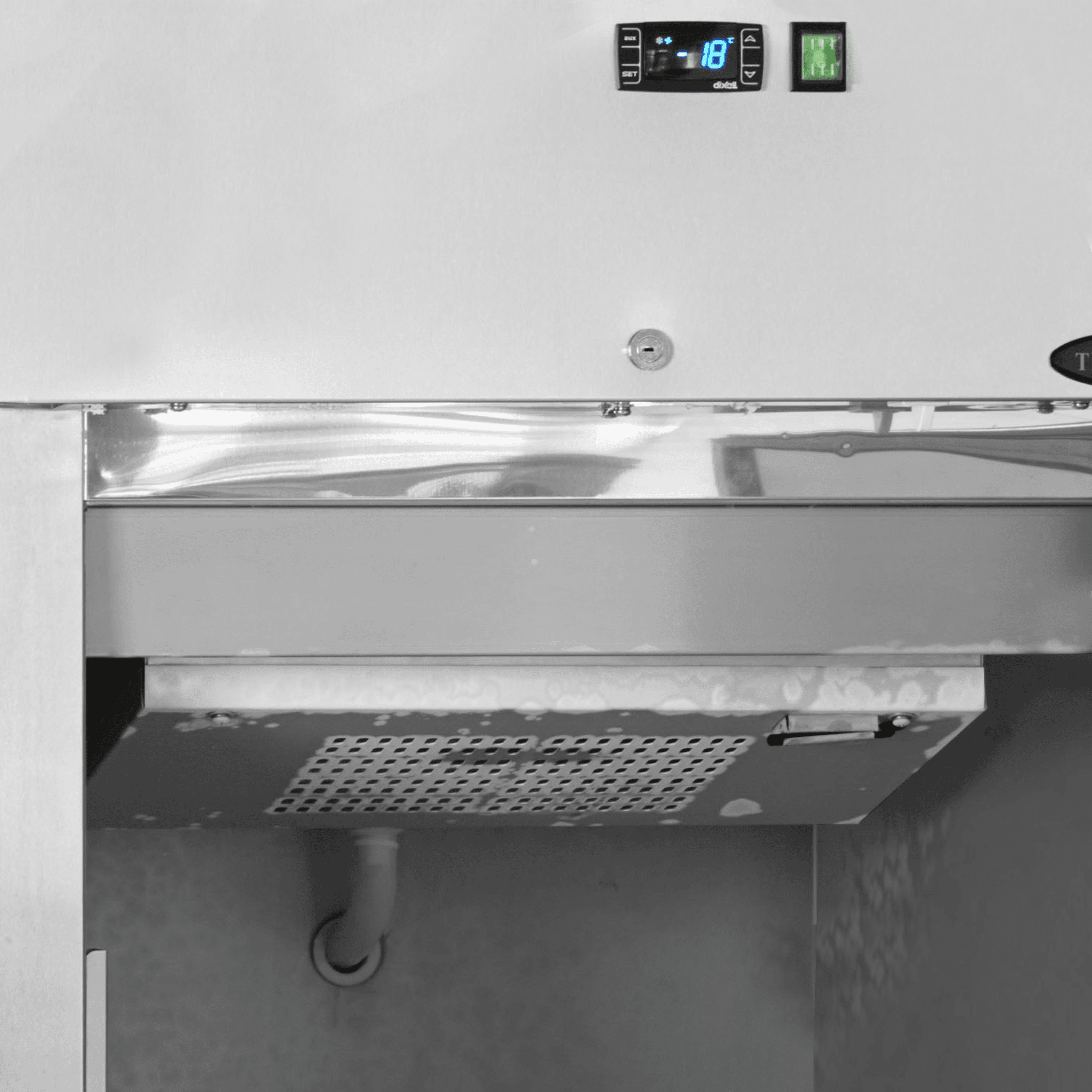 Gastronorm Upright Freezer — image 3