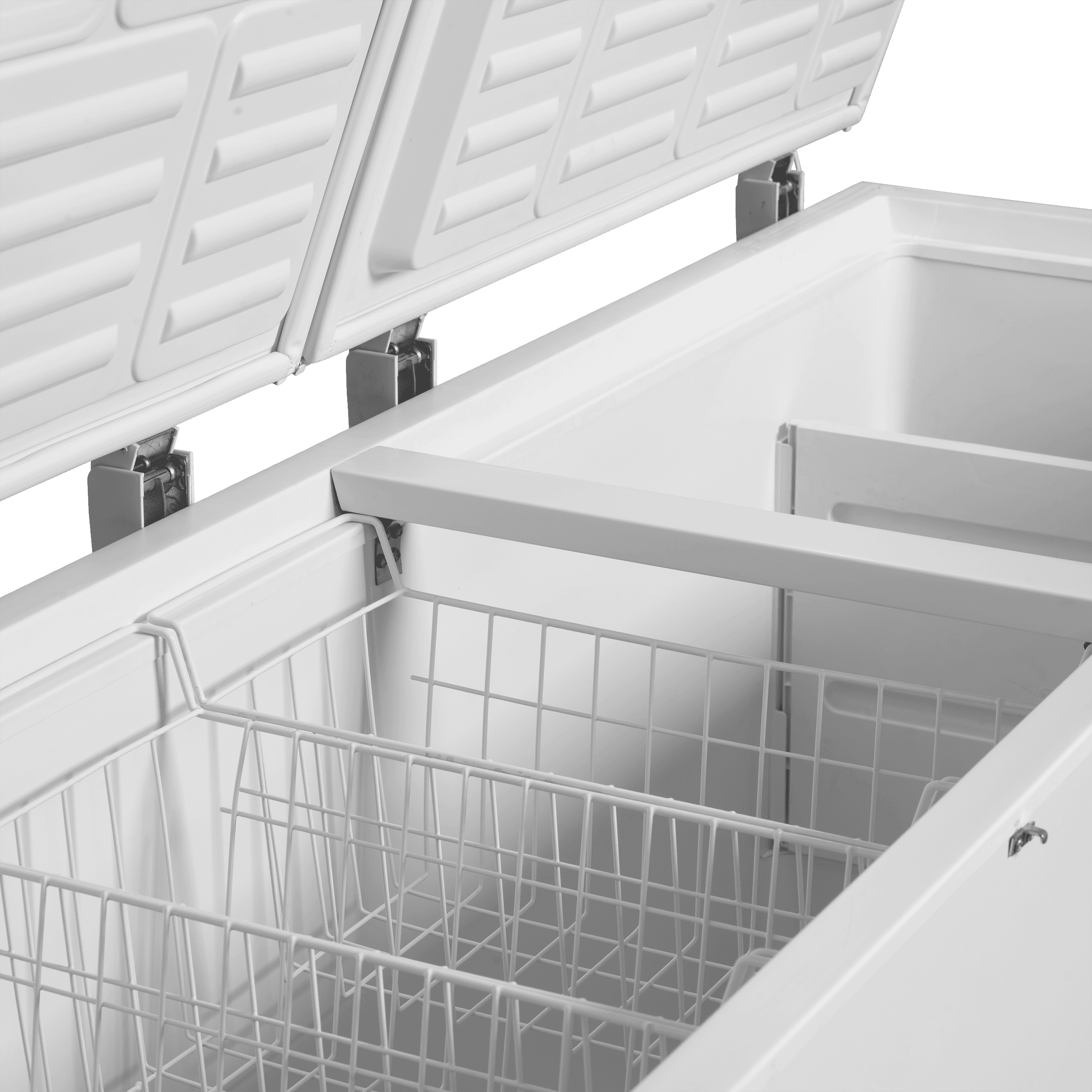 Solid Lid Chest Freezer — image 3