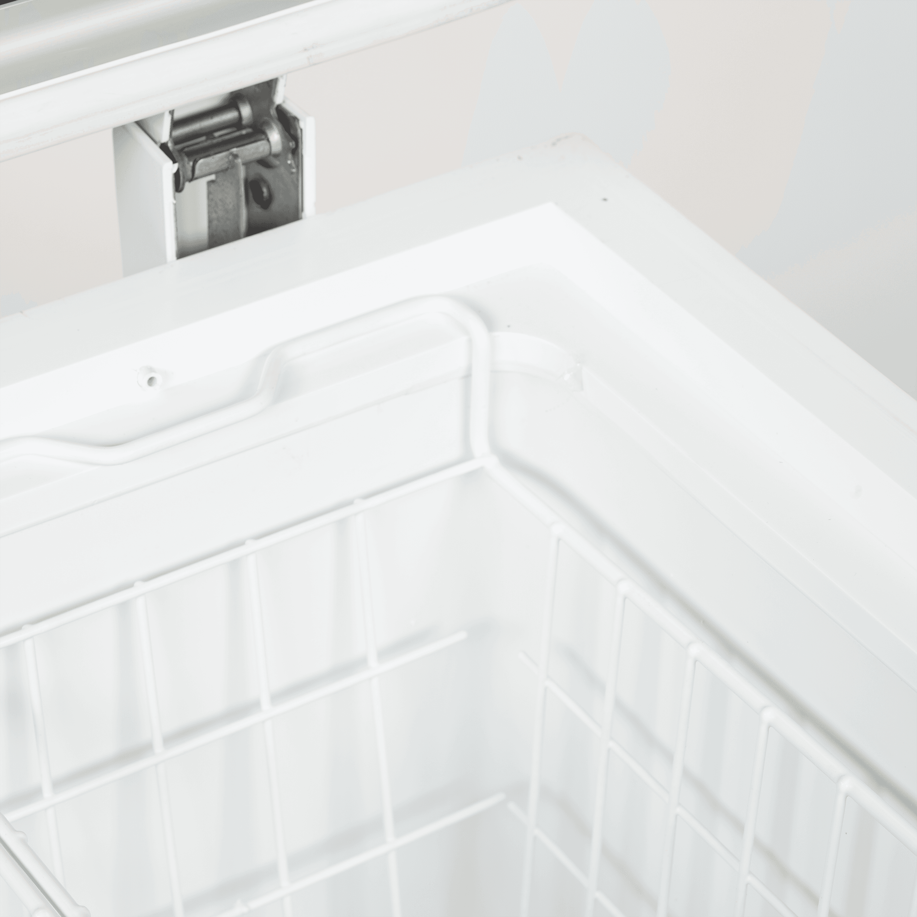 Hinged Glass Lid Chest Freezer — image 3