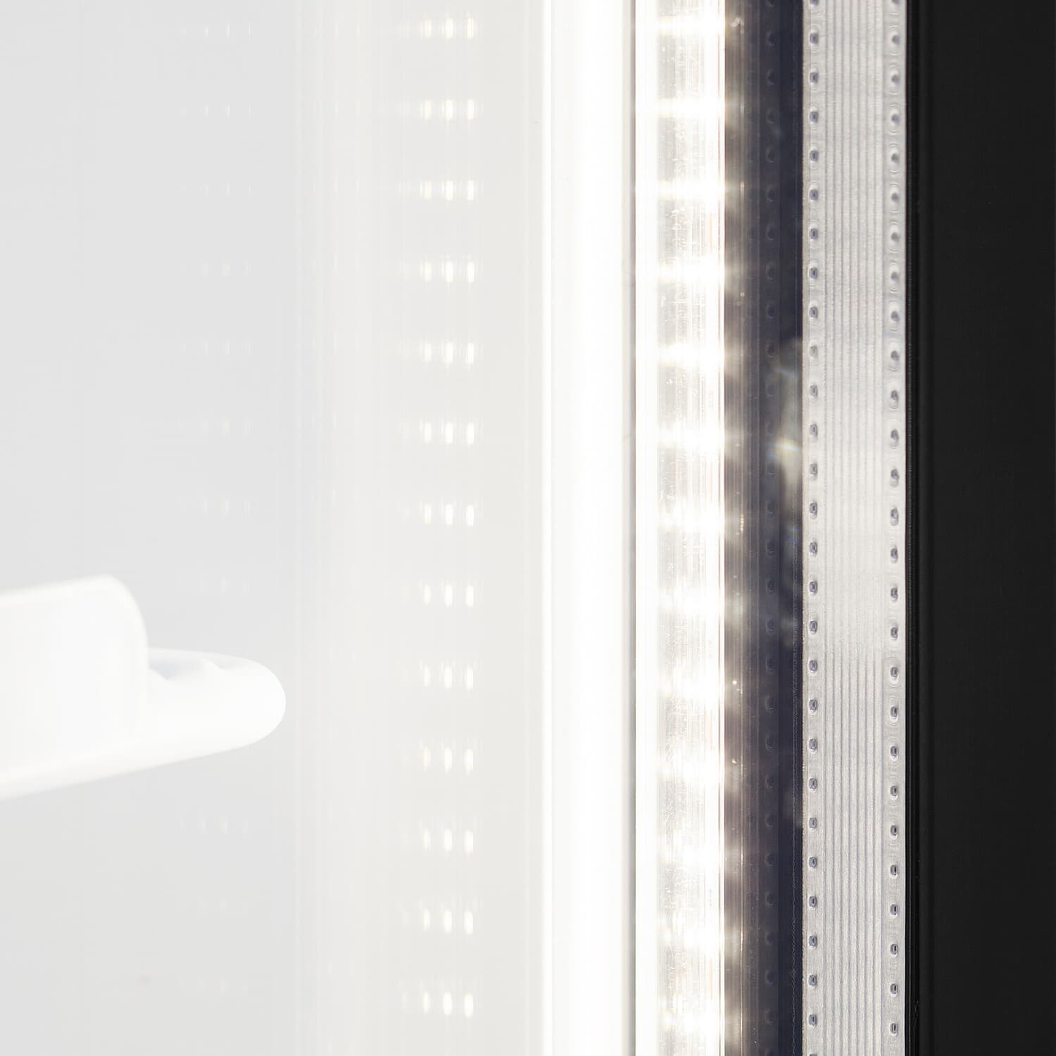 Glass Door Merchandiser — image 4